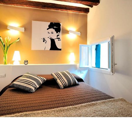 Vivaldi Room - Biennale By Wonderful Italy Venecia Exterior foto