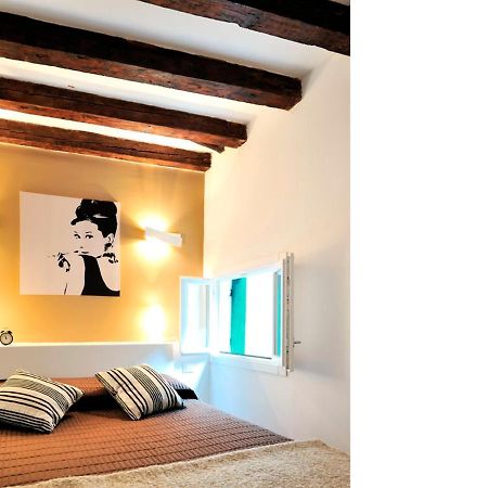 Vivaldi Room - Biennale By Wonderful Italy Venecia Exterior foto