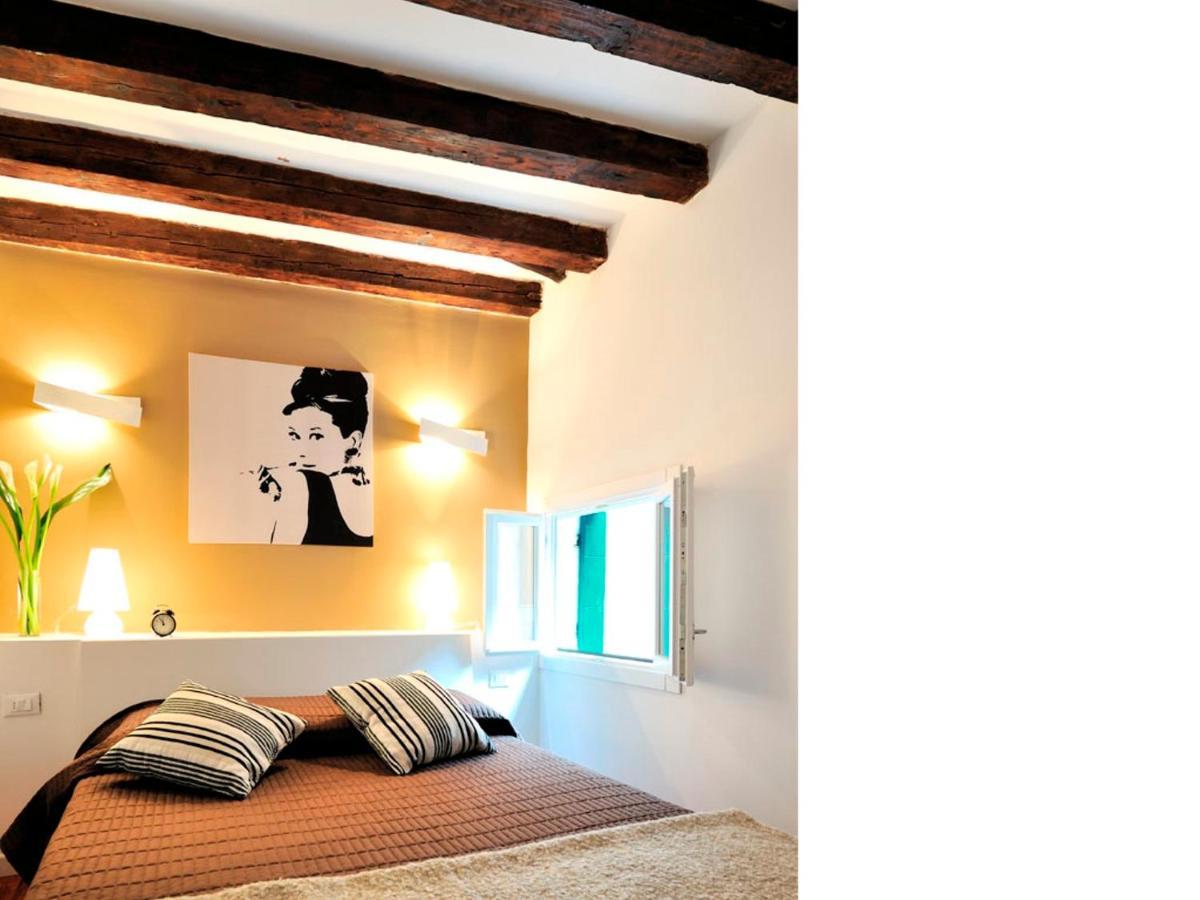 Vivaldi Room - Biennale By Wonderful Italy Venecia Exterior foto